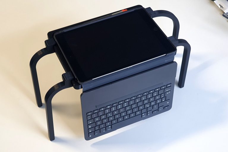 Holder-mit-Tastatur-1